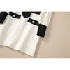 Vestidos Casuais 2022 Alta Qualidade Barroco Designer Dress Mulheres Tie Mulheres Manga Longa Preto Branco Contraste Color Patchwork Botons