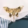 Mode coloré papillon broches métal cristal strass broche animaux broches Banquet mariage Bouquet cadeaux