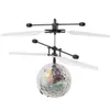 Led Flying Ball Luminous Kid's Flight Electronic Infrared Induction Aircraft Control remoto Light Mini Helicóptero Juguetes al por mayor