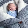 Född baby swaddling barnvagn wraps vinter varm sovsäck spädbarn knäppas knit swaddle wrap toddler filt väskor filtar