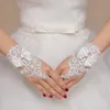 Guanti nuziali carini adorabili appliques in pizzo corto senza dita guanti da sposa con cristalli bowknot perline