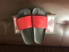 Kvinnor tofflor designer gummi glider män mönster sandaler platta blommor jordgubbar svart röd mens läder webb modeplattform skor strand flip flops 35-45