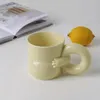 Tasses Tasse à café de luxe légère couleur pure Simple en céramique eau mignon bureau cadeau tasse en boîte avec poignée d'anneau de natation 290ml