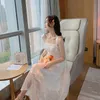 韓国風のエレガントなストラップドレス女性ノースリーブ花柄のデザインの妖精のドレスイブニングパーティードレスイブニングパーティードレス210521
