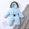 Jumpsuits baby romer kappa vinter spädbarn flicka pojke snöar hooded plus sammet tjock varm varm ytterkläder barnmängden jumpsuit född klä