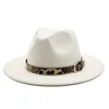 Leopard Belt Fedora Hat Wide Brim Cap Mężczyźni Kobiety Jazz Panama Caps Formalne Czapki Panie Kobiety Dziewczyny Tilby Chapeau Jesień Zima Mody Akcesoria 19Colors