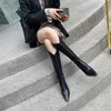Bottes hautes en cuir pour femmes, chaussures d'hiver Vintage, bottes de chevalier, Botas à bout pointu, talon épais, en forme de V, noir, marron, goutte, 2021