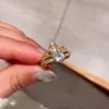 Anéis de cluster Charming 14K Real Ouro Coroa Abertura Para Mulheres Design Ajustável Bela Jóias Brilhantes Zircão Casamento Presente de Partido