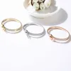 Bracelets de luxe en cristal CZ Bracelets en forme de papillon pour femmes fille manchette ouverte bracelet élégant fête de mariage bijoux cadeau Q0719