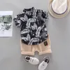 Nieuwe zomer peuter babyjongen korte mouw cartoon patroon shirt tops shorts set kinderkleding voor jongens y210326