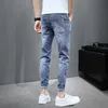 Denim jeans män sommar tunna rippade hål koreanska elastiska självodling fötter casual ljusfärgade fotleden penna pants x0615