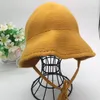 Outdoor hoeden verband visser hoed hoed hoed herfst en winter wol emmer stijl Japans monochrome gezicht klein opvouwbaar net rood bassinhat