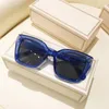 Lunettes de soleil Vintage pour femmes, Rivets bleus carrés, marque de styliste, nuances dégradées, lunettes de soleil surdimensionnées pour hommes