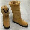 Designer Snow Boot Women SnowDrop Stivali da caviglia piatti scarpe in pelle in pelle scamosciata morbida stivali inverno Martin Stampare sopra il ginocchio BO8056100