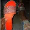 Strass pantoufles nouvelles femmes mode plage sauvage tongs lumineux fond plat en plein air sandales pour femmes chaussures Y1120