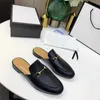 Designer tofflor män kvinnor Princetown tofflor äkta lädermulor kvinnor loafers klassiska metallkedjor avslappnade platt tofflor