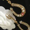 Новый дизайн U-образные полукруглые серьги-гвоздики в стиле ретро, бронзовые серьги с жемчугом и бриллиантами, знаменитости, женские серьги в стиле панк, индивидуальные серьги262z
