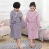 38 Tasarım Pamuk Çocuklar için Kapşonlu Bornoz Kız Pijama Robe Boy Terry Bebek Pijama Banyo Çocuklar 211130