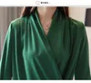 Kvinnors Blusar Koreanska Mode Silk Kvinnor Satin Solid Kvinnor Toppar och Plus Storlek XXL Rosa Långärmad