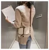 Qualité TOP Designer Épaule Célèbre Sac Sacs à main pour femmes Couleur Homme Fourre-tout Sacs à bandoulière Femmes En Cuir Caméra Embrayage Cas Carte Sac À Main Portefeuille Gratuit Bourse S