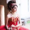 Платья с красным мячом Quinceanera 15 лет Элегантные хрустальные бисеровины