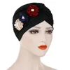 Czapka / czaszki Czapki Kobiety Wzburzyć Kwiat Kapelusz Turban Indie Nakrycia głowy Muzułmańska Chemo Cancer Cap Bonnet Wrap Plisowane Czapki Skullies