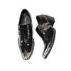 Sapatos masculinos artesanais Golden Pointed Iron Toe Vestido de Couro Sapatos Homens Formal Business Business Men Sapatos 6.5cm Saltos Altos