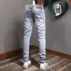 Estilo italiano moda homens jeans retro luz azul elástico algodão magro rasgado streetwear designer denim calças jeans