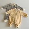 Automne et hiver bébé combinaison rayure en peluche mode simplicité loisirs épaississement garçons filles vêtements 220106