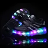 2019 Automne Nouvelles baskets lumineuses avec roues pour garçons Chaussures avec roues et lumières Filles Chaussures LED avec patins à roulettes Chaussures X0719