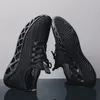 Profesyonel Açık Erkek Koşu Ayakkabıları Üst Yüksek Kalite Siyah Beyaz Luxurys Tasarımcılar Erkekler Spor Sneakers Eğitmenler Yürüyüş Koşu