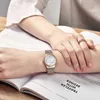 Женщины смотрят на Naviforce Fashion Casual Quartz Watchs Ladies Водонепроницаемые наручные часы из нержавеющей стали.