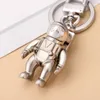 Stylowy luksusowy designer klasyczny klawisz klasyczny klamra astronaut astronauta wisiorek matowy srebrne breloczki do męskiej torby damskiej wisior 229L