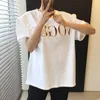 Korejpaa Kobiety T-shirt Summer Koreański Chic Niche Wiek Redukcja okrągłej szyi Loose Gloss Lampart Drukuj litery Krótki rękaw Top 210526