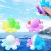 Kerst- en Halloweencadeaus Kleurrijke octopus-sleutelhangers friemelen speelgoed Multi-expressie duwbubbel stressverlichting speciale vakantie- en feestartikelen