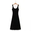 Frühling und Sommer Frauen Kleidung einfache und vielseitige schlankmachende ärmellose samt weibliche Kleid 210520