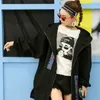 女性のトレンチコートタイドブランド2022秋のヘビーワークスパンコールとベルベットルーズラージサイズレディースセーターフード付きプリンティングロングコート女性