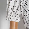 TWOTWINSTYLE Polka Dot Lace Up Dress Pour Femmes Col En V À Manches Courtes Taille Haute Élégant Midi Robes Femme Mode D'été 210517