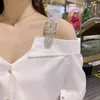 Летние с плеча белые рубашки девушка сексуальные одиночные женские женские блузки и топы V-образным вырезом мода женская одежда 14715 210518