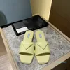 Frauen Slipper Luxurys Designer Schuhe Mode Flache Folien Flip Flops Plattform Sandalen Damen Outdoor Slide Sommer Hausschuhe mit Box 2021