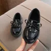 LCIZRONG Children Flat Shoes Autumn New Fashion Breathable Kids Boys Patent Leather Girls Baby X0703