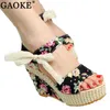 Schoenen Dames 2020 Zomer Nieuwe Sweet Bloemen Gesp Open Teen Wee Sandalen Floral High-Heied Shoes Platform Sandalen X0728