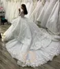 2021 Arabski Wspaniały Suknie Ślubne Suknie Ślubne Księżniczka Z Długim Rękawami V Neck Wzburzyć Warstwy Kaplica Train Sukienka Bridal Vestidos de Novia Plus Rozmiar gorset Powrót