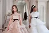 Strapless Flower Meisjes Jurken voor Bruiloft Luxe Ruches Tiered Rokken Peuter Pageant Jurken Tule First Communion Jurk