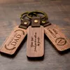 Porte-clés en bois de luxe présent pour la saint-valentin blancs de haute qualité porte-clés en bois sangles porte-clés en cuir de noyer
