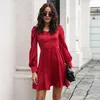 Yeni İlkbahar Yaz Rahat Elbiseler Saten Aşk Yaka Kabarcık Kollu Fransız Uzun Kollu Elbise Kadın