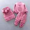 Abbigliamento per neonati di moda Inverno Baby Suit Girls Vestiti Ragazzi Cappotto spesso + Top + Pantaloni Set caldo 210508