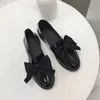 Klänningskor 2021 Kvinnor Små Läder Kvinnors Retro British Style Bow College Soft Black Chunky-Heel Woman Low Heel Daily