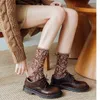 5 par Lot Woman Wzburzni Kwiaty Wzór Skarpetki Ustaw Harajuku Dziewczyny Kawaii Top Fashion Winter Warm Terry Pack Calcetines Meia 210720