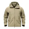 Magcomsen Shark Skin Military Jacket Men Softhell Waterpoof Camoの洋服戦術的な迷彩アーミーパーカージャケット男性の冬のコート210723